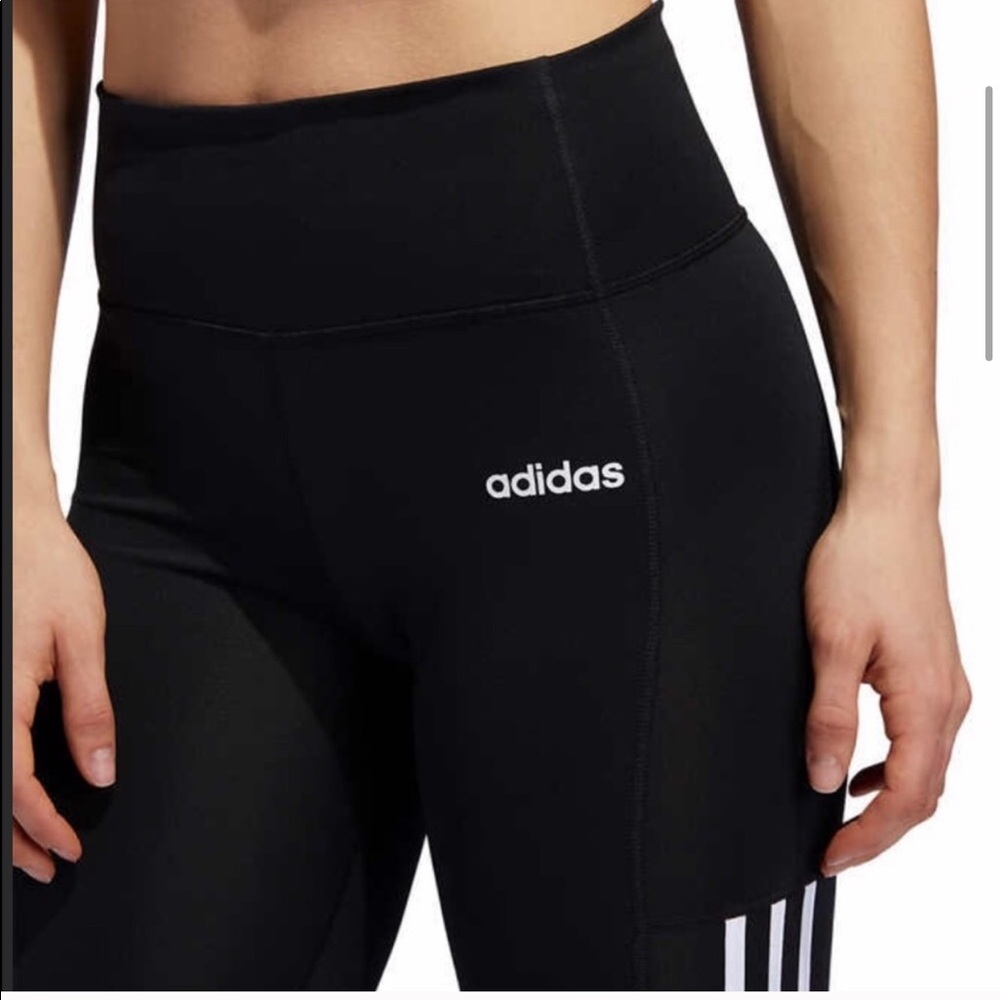 Adidas 7/8 leggings 🖤 - Picture 2 of 6
